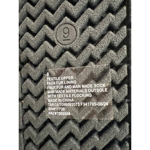 Universal Thread Black Ankle Boots Size 9 | Side Zip Memory Foam NWT Sale !!! - Picture 8 of 9